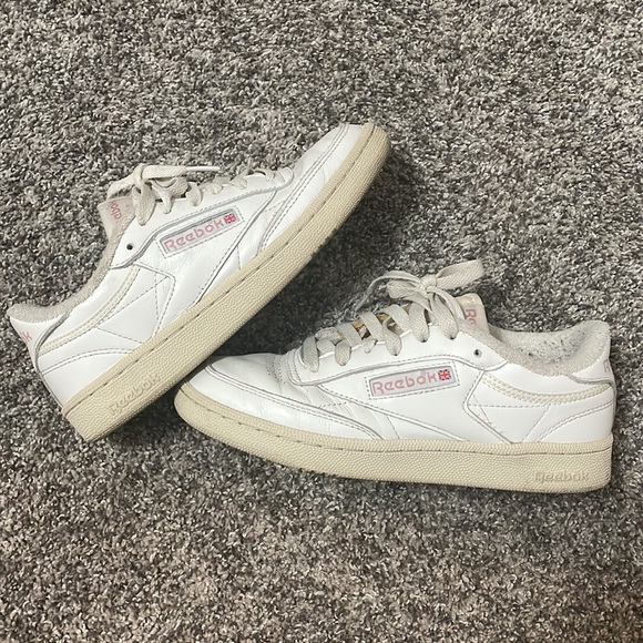 Reebok’s - Picture 2 of 6